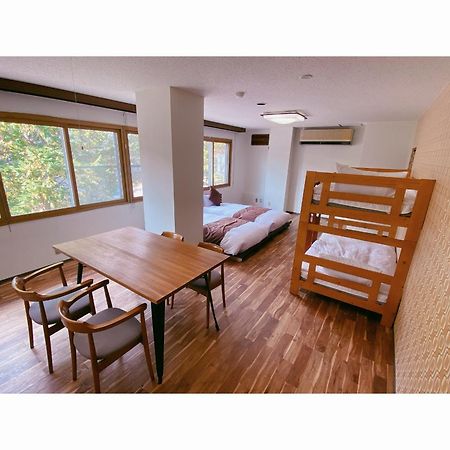 Nomad Hakuba Bed & Breakfast Bagian luar foto