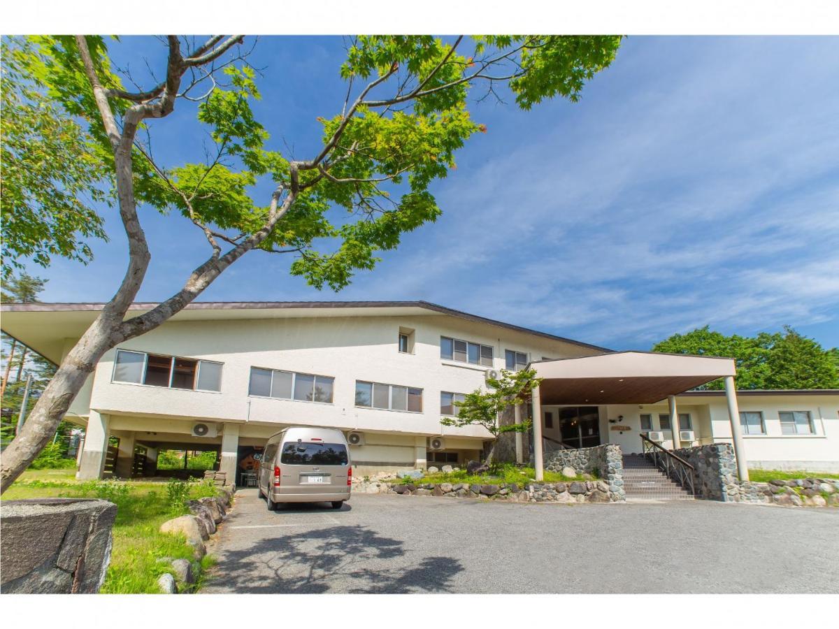 Nomad Hakuba Bed & Breakfast Bagian luar foto